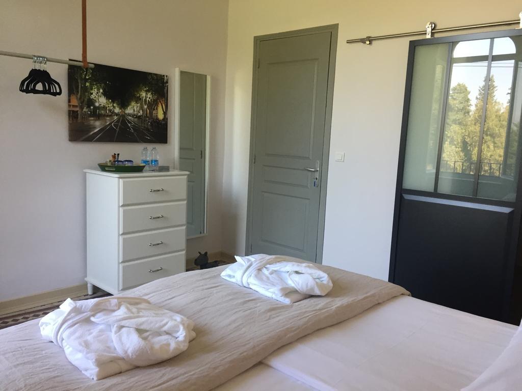 Mas De Mariette Bed and Breakfast Noves Εξωτερικό φωτογραφία
