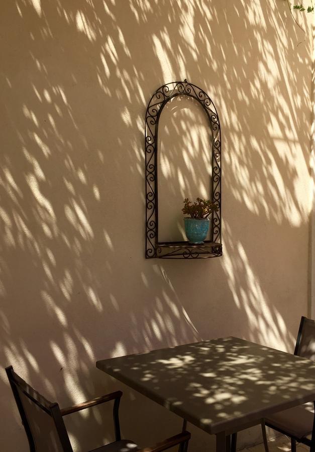 Mas De Mariette Bed and Breakfast Noves Εξωτερικό φωτογραφία