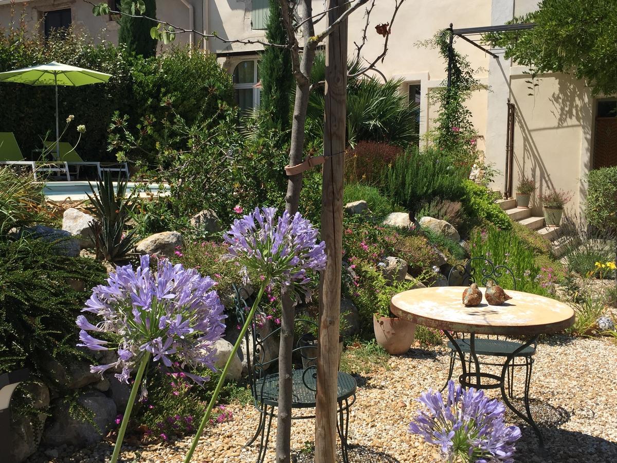 Mas De Mariette Bed and Breakfast Noves Εξωτερικό φωτογραφία